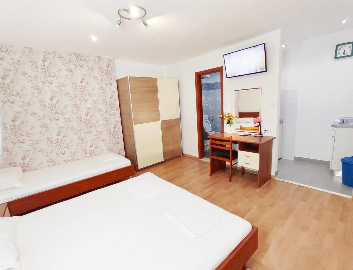 Apartmani Buljubasic Baska Voda Bagian luar foto
