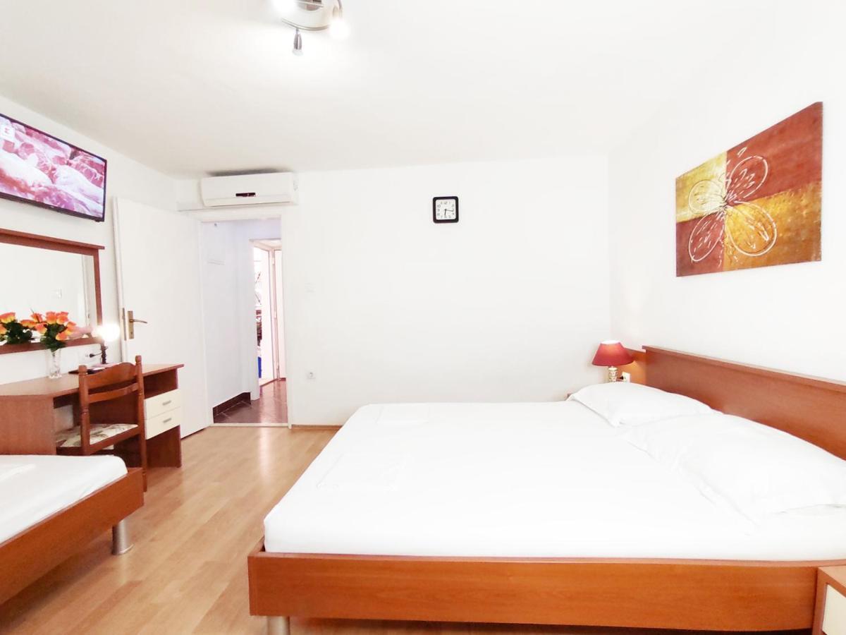 Apartmani Buljubasic Baska Voda Bagian luar foto