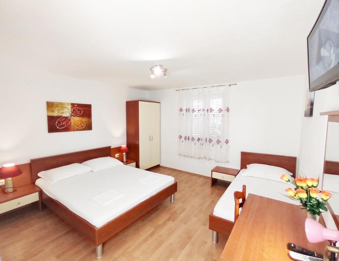 Apartmani Buljubasic Baska Voda Bagian luar foto