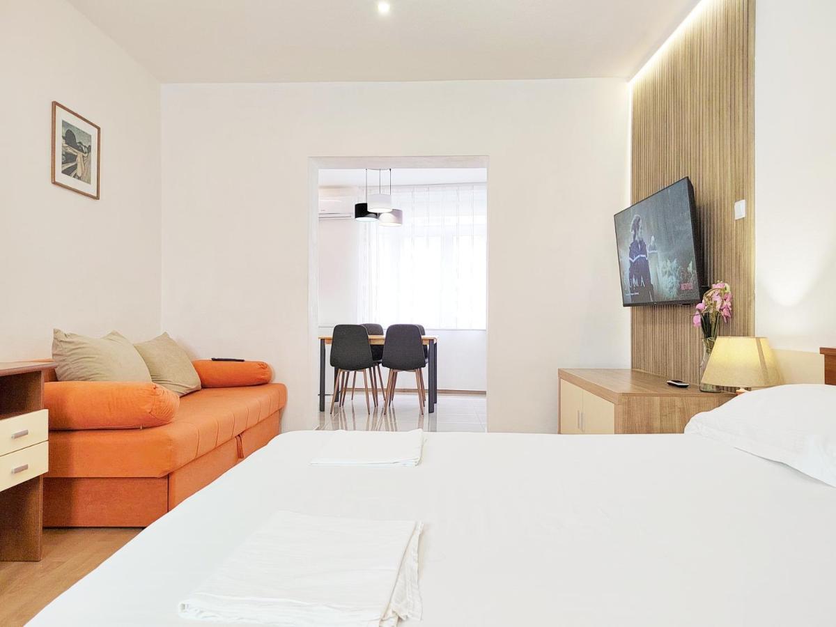 Apartmani Buljubasic Baska Voda Bagian luar foto