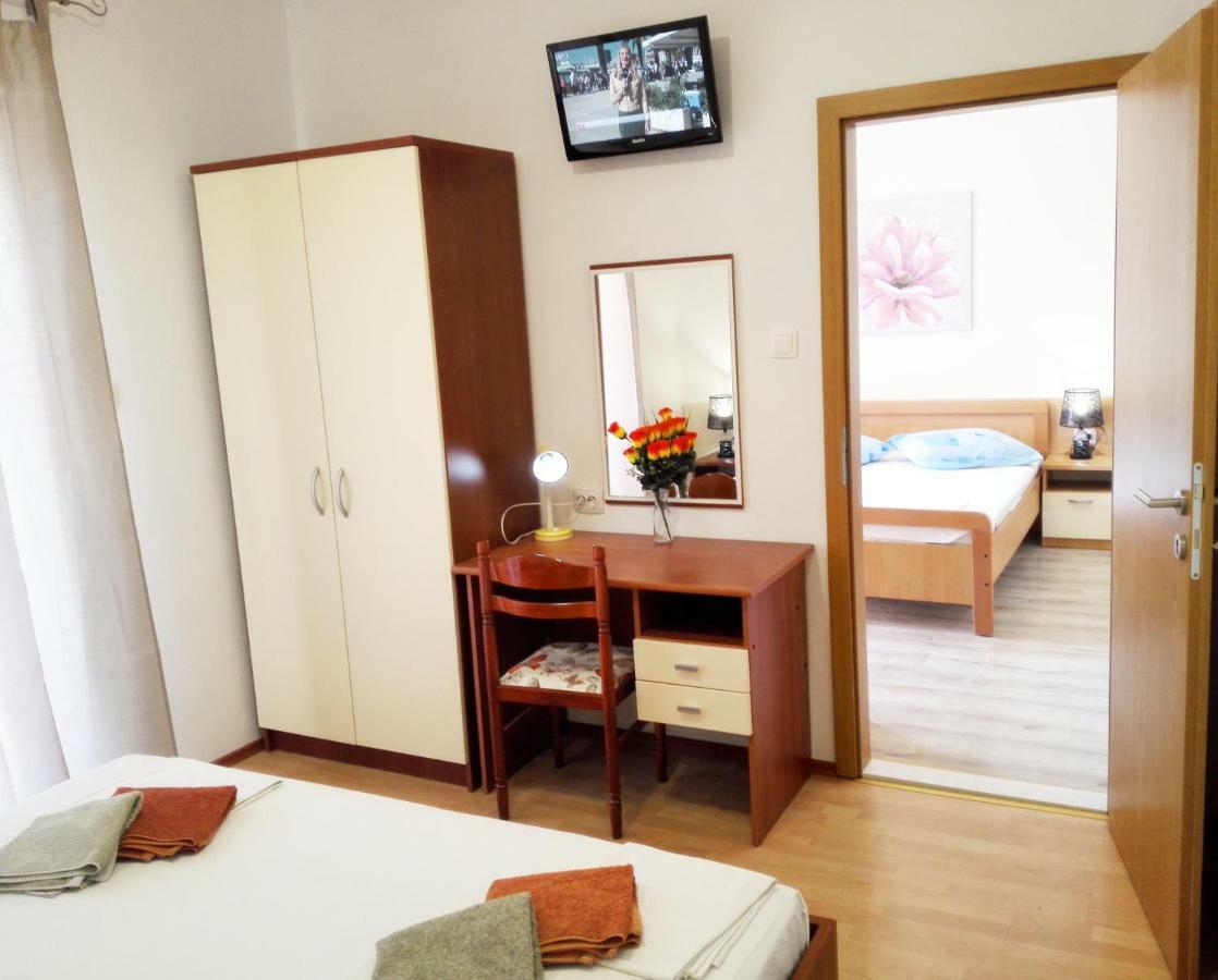 Apartmani Buljubasic Baska Voda Bagian luar foto